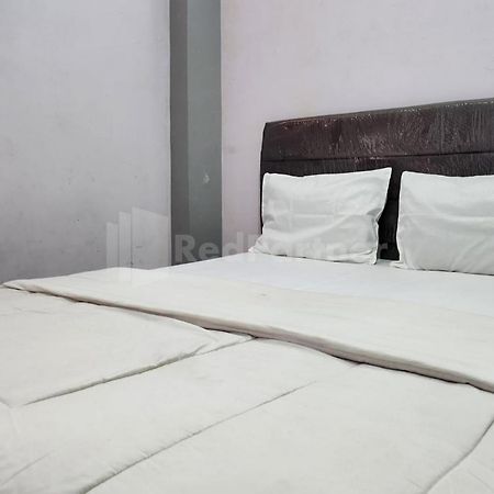 Puspita Homestay Mitra Reddoorz Bekasi Exteriér fotografie