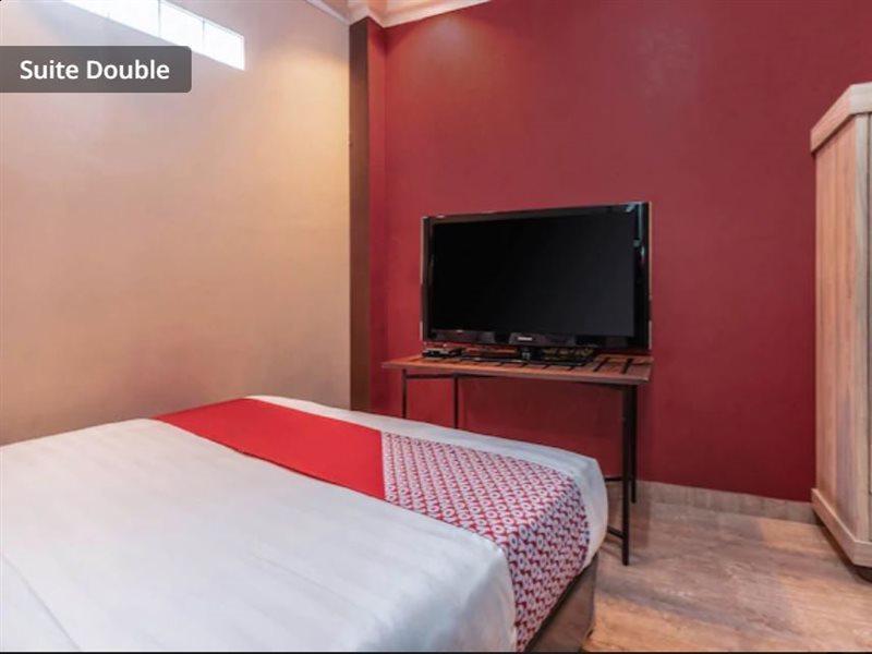 Puspita Homestay Mitra Reddoorz Bekasi Exteriér fotografie