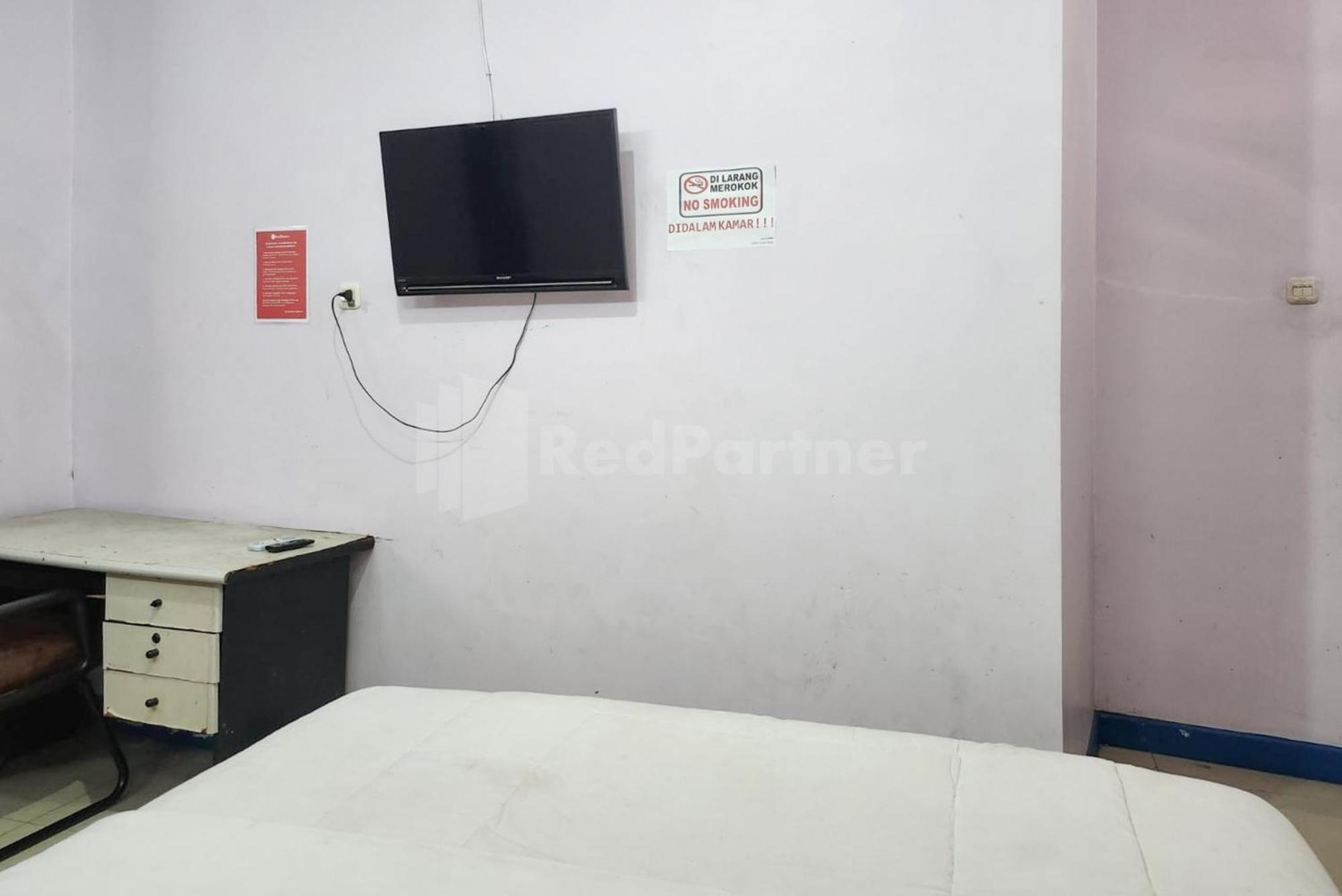 Puspita Homestay Mitra Reddoorz Bekasi Exteriér fotografie