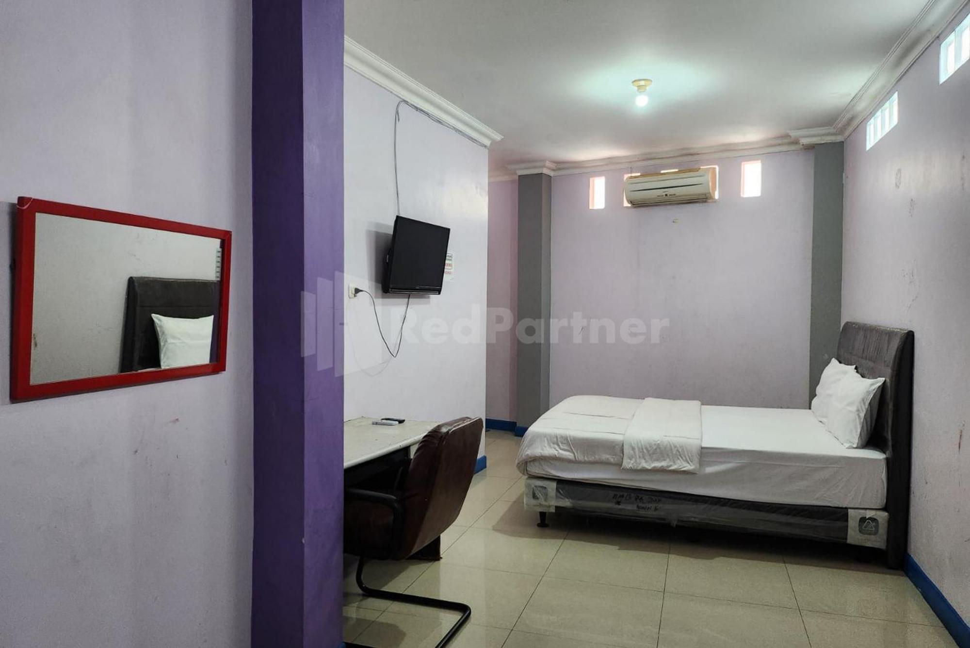 Puspita Homestay Mitra Reddoorz Bekasi Exteriér fotografie