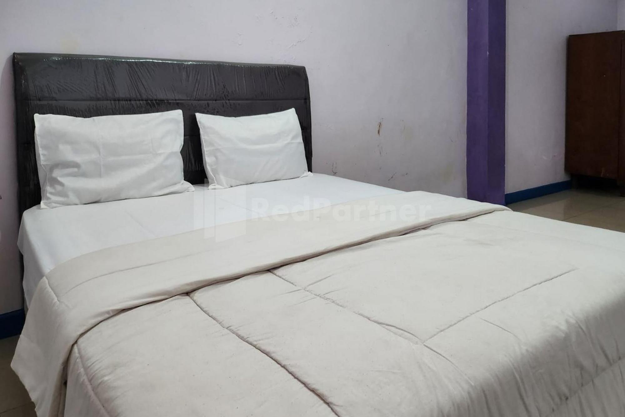 Puspita Homestay Mitra Reddoorz Bekasi Exteriér fotografie